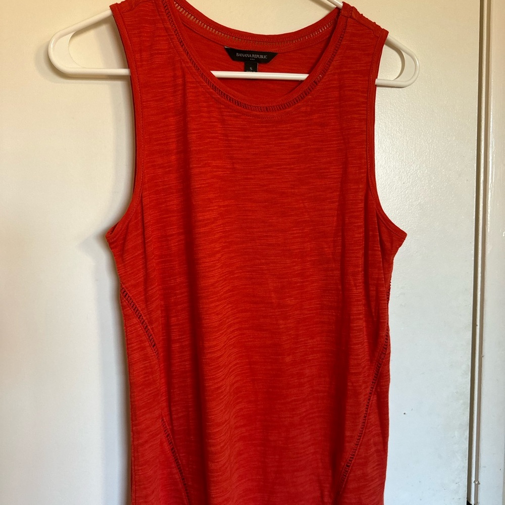 Banana Republic Women's Vibrant Red Tank Top